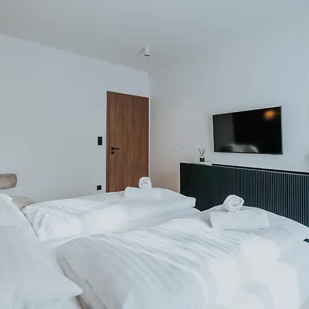 Slowave Daire Balatonalmádi